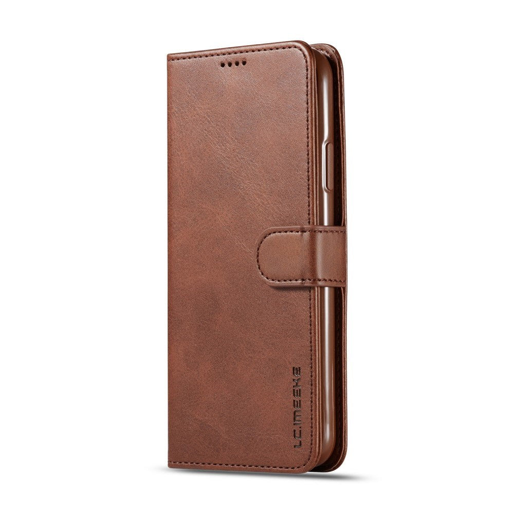 iPhone 11 Pro Max Kunstlæder Flip Cover m. Kortholder & Ståfunktion - Mørkebrun