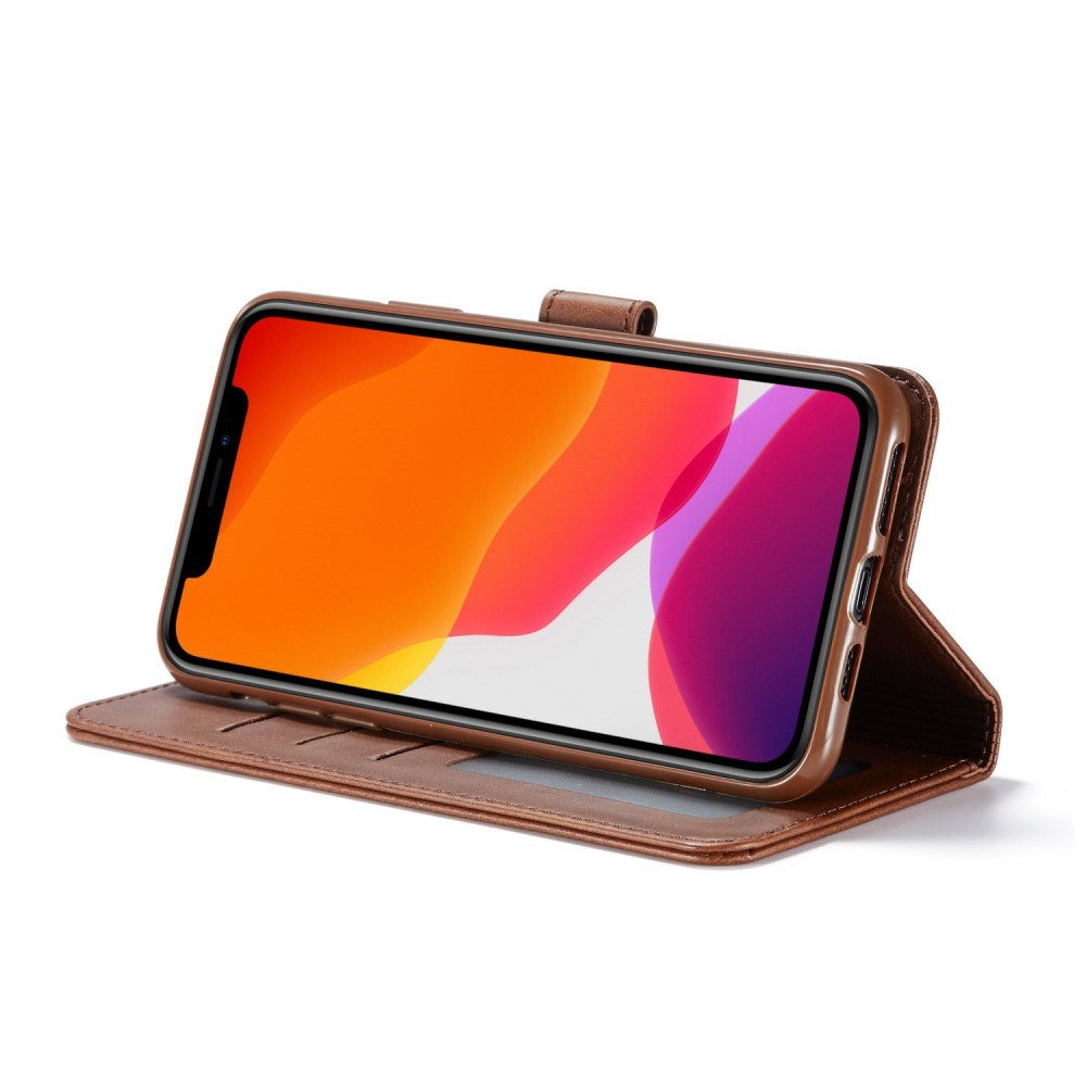 iPhone 11 Pro Max Kunstlæder Flip Cover m. Kortholder & Ståfunktion - Mørkebrun