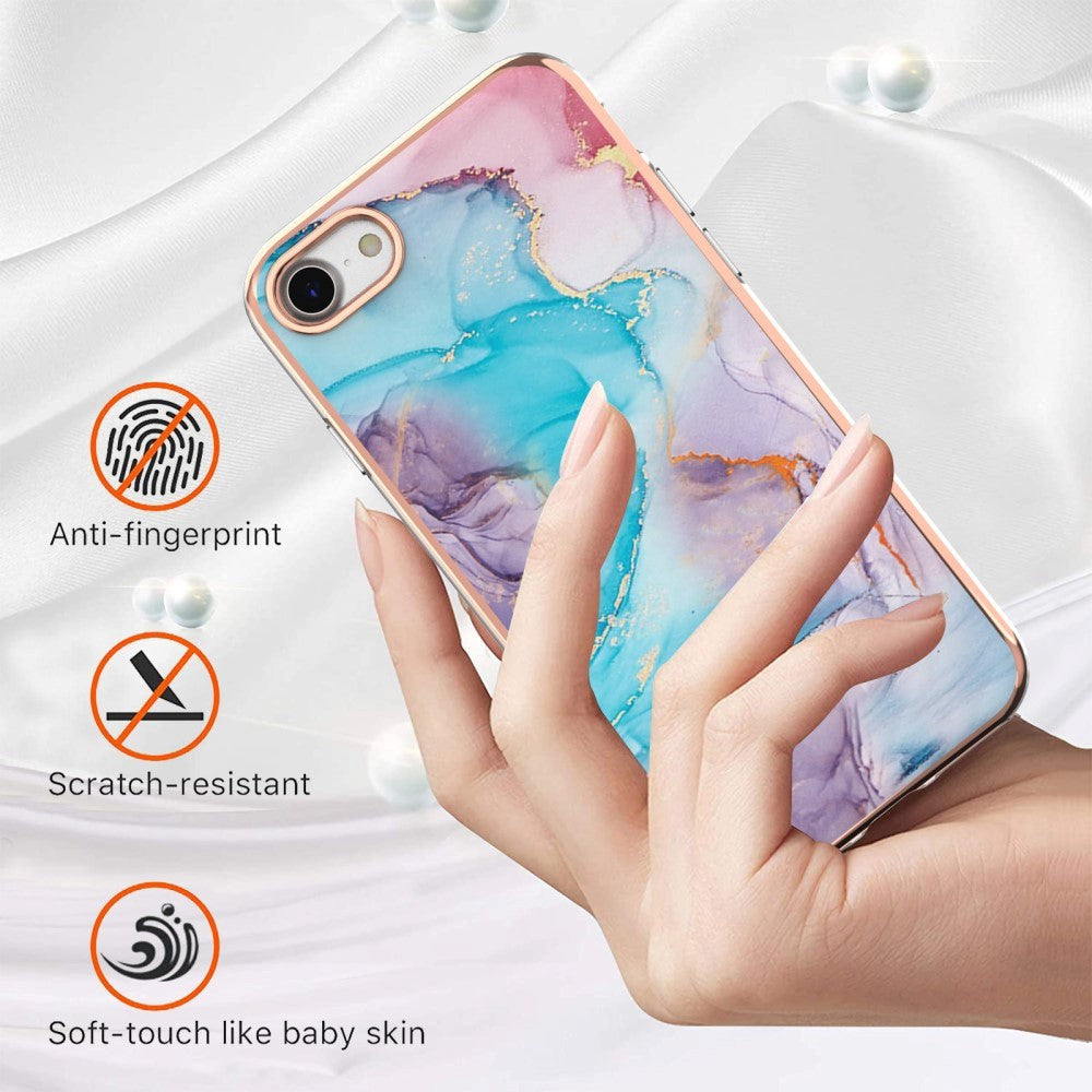 iPhone SE (2022 / 2020) / 8 / 7 Hybrid Plastik Cover - Mælkevejs Marmor - Blå & Lilla