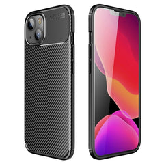 iPhone 13 Carbon Fiber Fleksibelt Plastik Cover - Sort