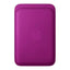 Original Apple FineWoven Wallet - MagSafe Kompatibel - Magenta (MK9G4ZM/A)