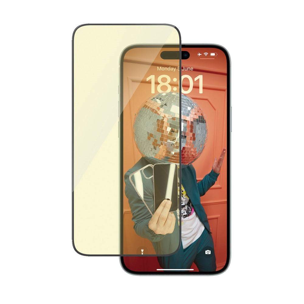 iPhone 15 Plus / 16 Plus PanzerGlass Ultra Wide Fit Skærmbeskyttelse m. EasyAligner - Anti-Reflective - Anti-Blue Light - Diamond Strength - Gennemsigtig / Sort Kant