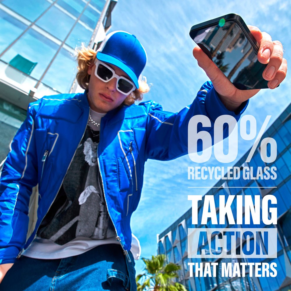 iPhone 16 Plus PanzerGlass Ultra Wide Fit Skærmbeskyttelse m. EasyAligner - Aluminum Frame - Diamond Strength - Gennemsigtig / Sort Kant