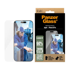 iPhone 16 Pro PanzerGlass Classic Fit Skærmbeskyttelse m. EasyAligner - Platinum Strength - Gennemsigtig