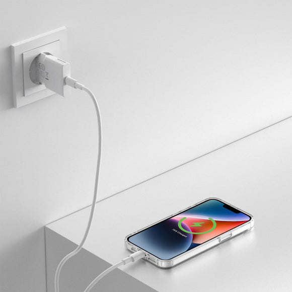 iPhone 17e / 16e 4smarts 3-i-1 Premium Starter Set - MagSafe Cover, Skærmbeskyttelse & 20W Vægoplader - Gennemsigtig / Hvid