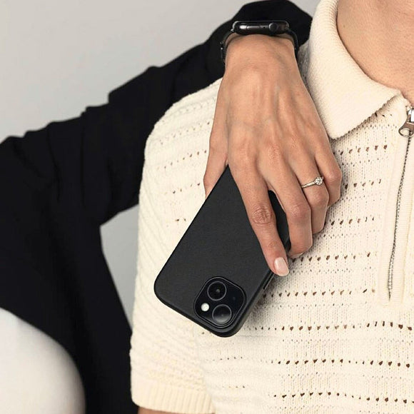 Vonmählen iPhone 16 Pro Max Like Leather Cover - MagSafe Kompatibel - Black