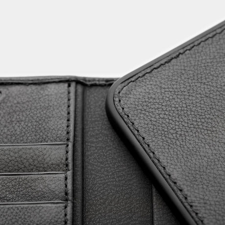 Trunk iPhone 13 Ægte Læder Flip Cover m. Aftageligt Bagsidecover - Sort