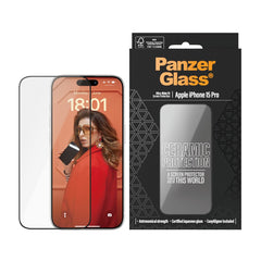 iPhone 15 Pro PanzerGlass Ultra Wide Fit Ceramic Skærmbeskyttelse m. EasyAligner - Sort Kant