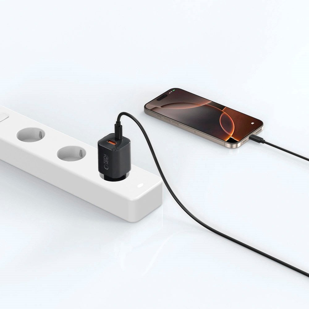 Tech-Protect 33W Vægoplader m. 1x USB-A & 1x USB-C - Sort