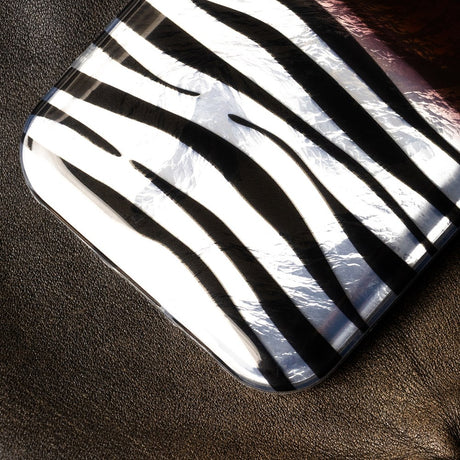iPhone 16 Fleksibelt Plastik Cover - Okapi