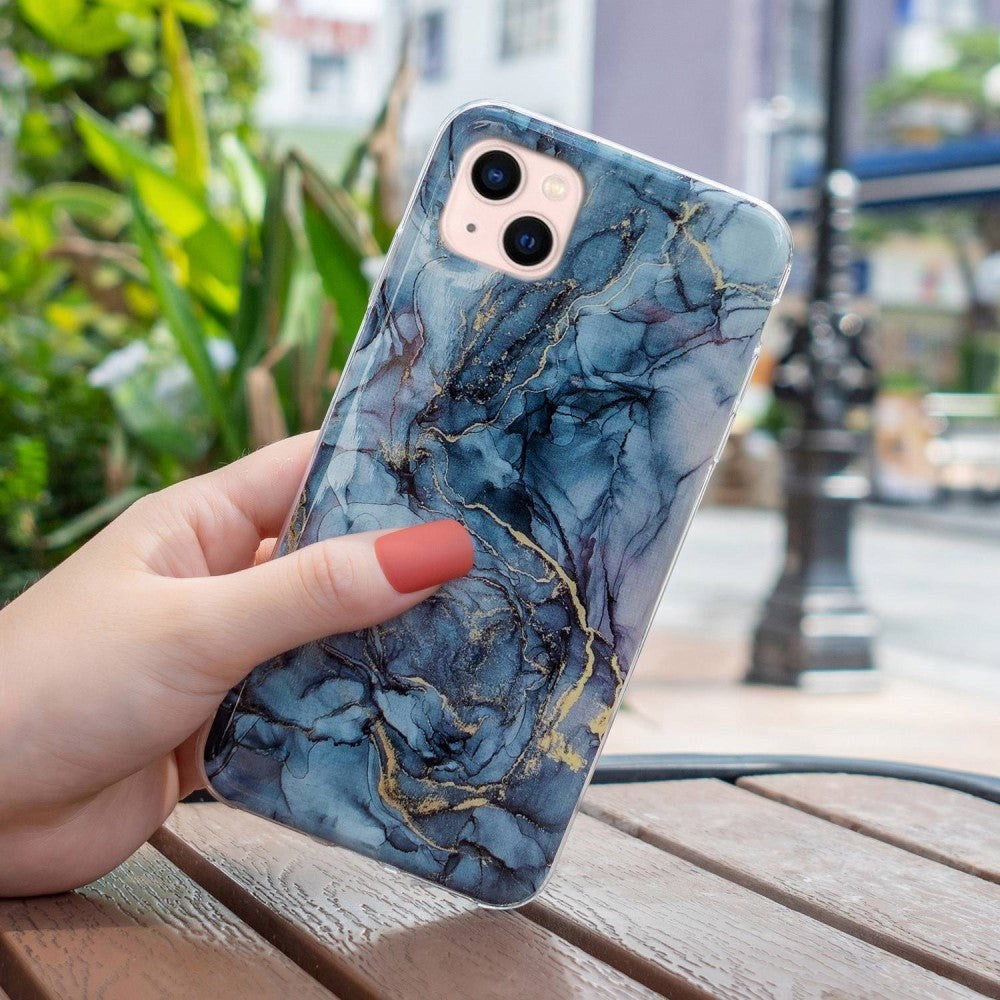 iPhone 13 Fleksibel Plastik Bagside Cover m. Marmor Print - Grå