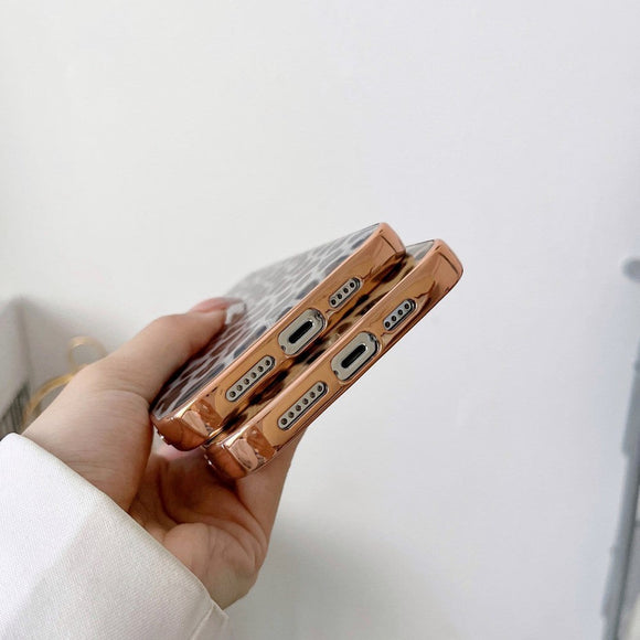 iPhone 14 Pro Fleksibelt Bagside Cover - Leopard Mønster - Rød