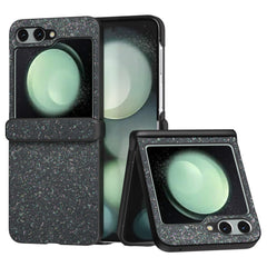 EIDERWOOD Samsung Galaxy Z Flip7 FE / Flip6 Læderbetrukket Glitrende Plastik Cover - Sort