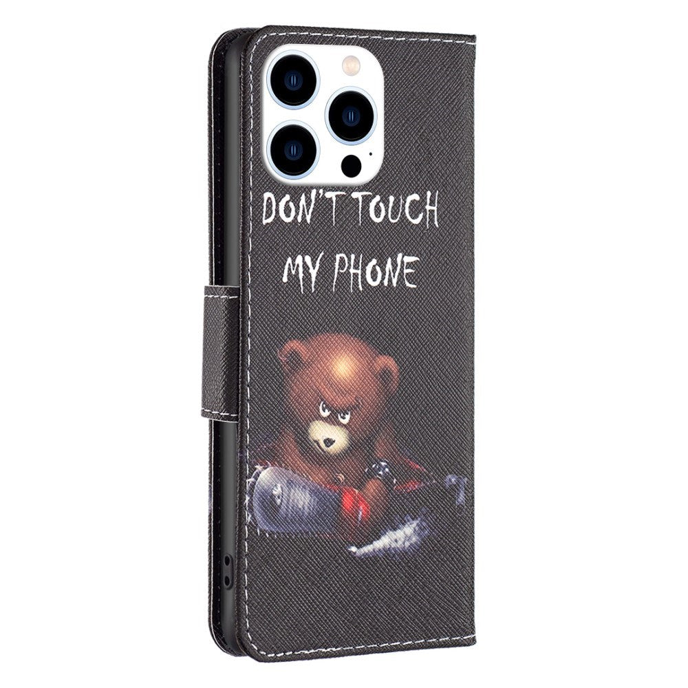 EIDERWOOD iPhone 16 Pro Læder Cover m. Pung & Ståfunktion - "Don't Touch My Phone" - Bjørn