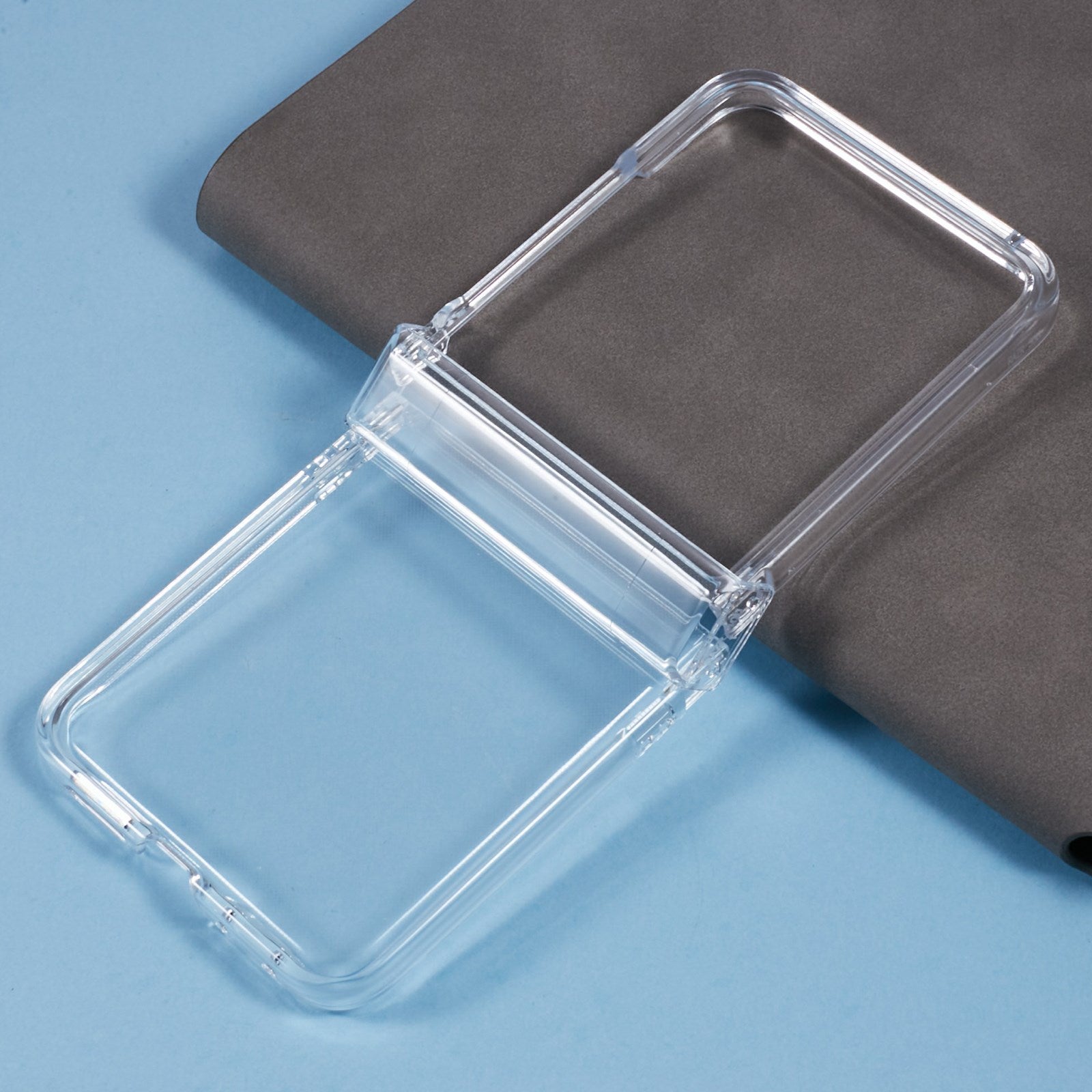 EIDERWOOD Motorola Razr 50 Ultra 5G Crystal Clear Shockproof Fleksibel Plastik Cover - Gennemsigtig