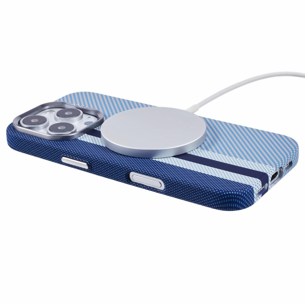 EIDERWOOD Mønstret Carbon Cover - iPhone 16 Pro - MagSafe Kompatibel - Blue Stripes