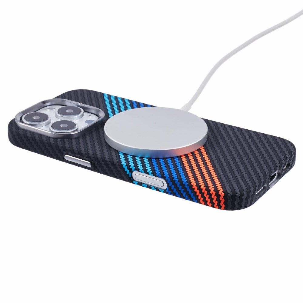 EIDERWOOD Mønstret Carbon Cover - iPhone 16 Pro - MagSafe Kompatibel - Colorful Stripes