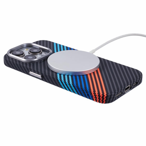 EIDERWOOD Mønstret Carbon Cover - iPhone 13 Pro - MagSafe Kompatibel - Colorful Stripes