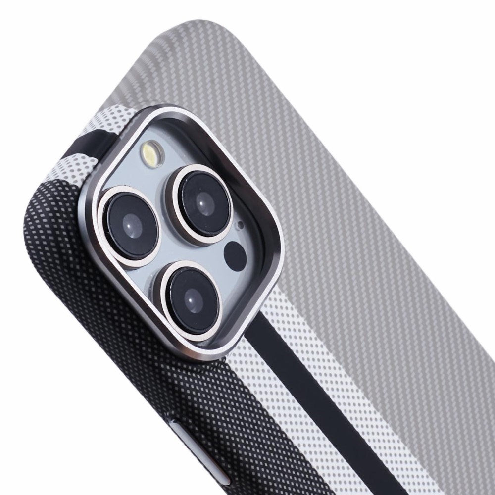 EIDERWOOD Mønstret Carbon Cover - iPhone 12/12 Pro - MagSafe Kompatibel - Grey Stripes