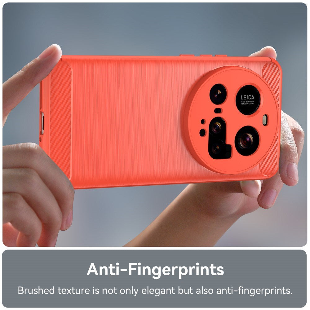 EIDERWOOD Xiaomi 15 Ultra Brushed Carbon Fiber Fleksibelt Plastik Cover - Rød