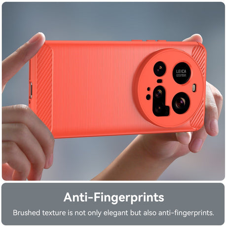 EIDERWOOD Xiaomi 15 Ultra Brushed Carbon Fiber Fleksibelt Plastik Cover - Rød