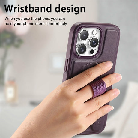 iPhone 16 Pro Hårdt Plastik Cover m. Kunstlæder Bagside & Fingerrem - MagSafe Kompatibel - Lilla