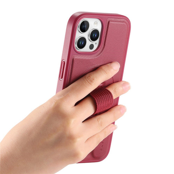 iPhone 12 / 12 Pro Hårdt Plastik Cover m. Kunstlæder Bagside & Fingerrem - MagSafe Kompatibel - Rød