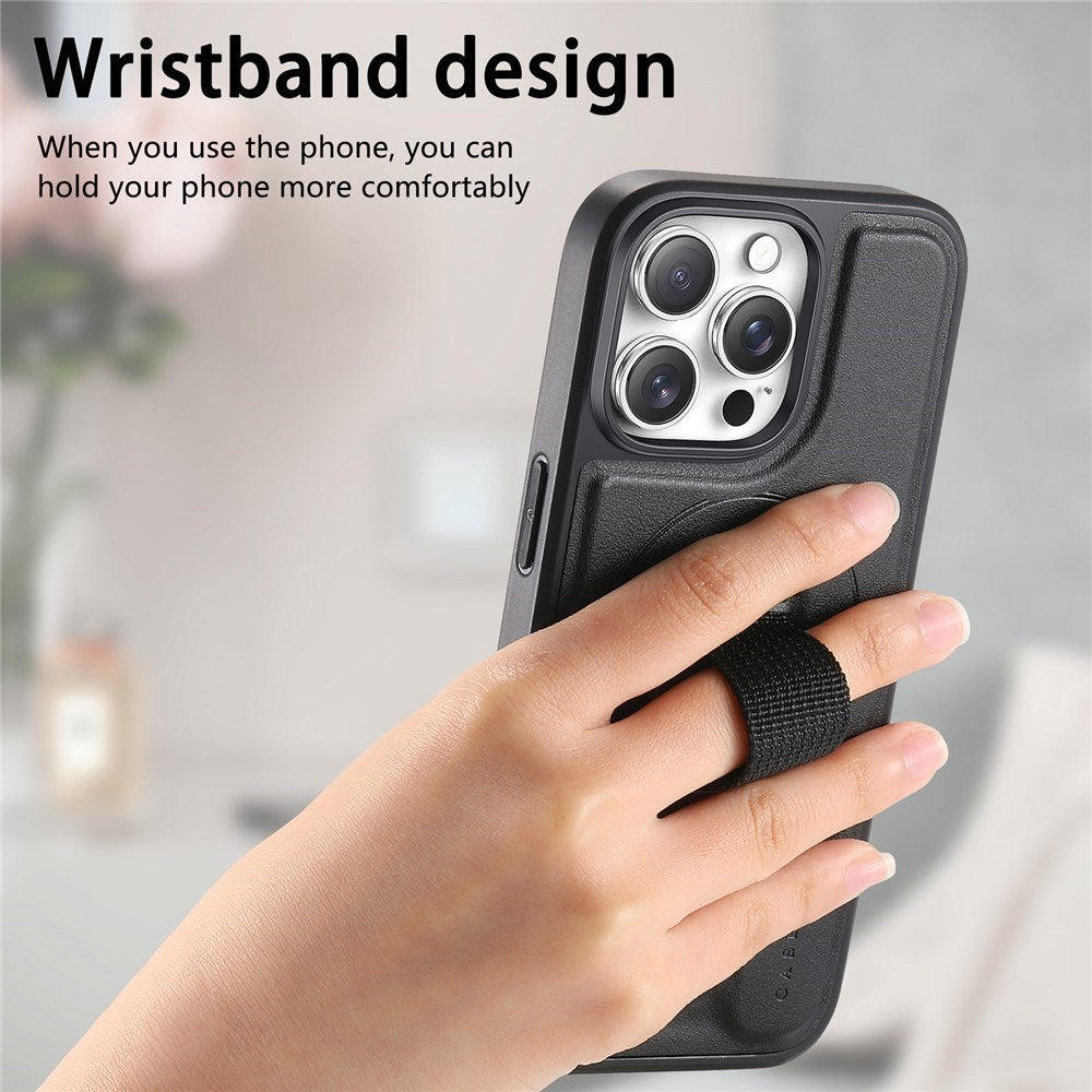 iPhone 15 Pro Hårdt Plastik Cover m. Kunstlæder Bagside & Fingerrem - MagSafe Kompatibel - Sort