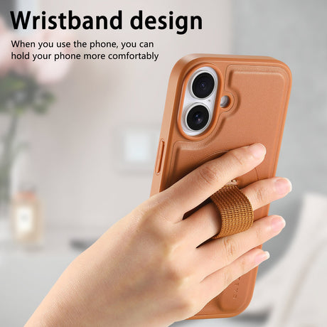 iPhone 16 Hårdt Plastik Cover m. Kunstlæder Bagside & Fingerrem - MagSafe Kompatibel - Brun