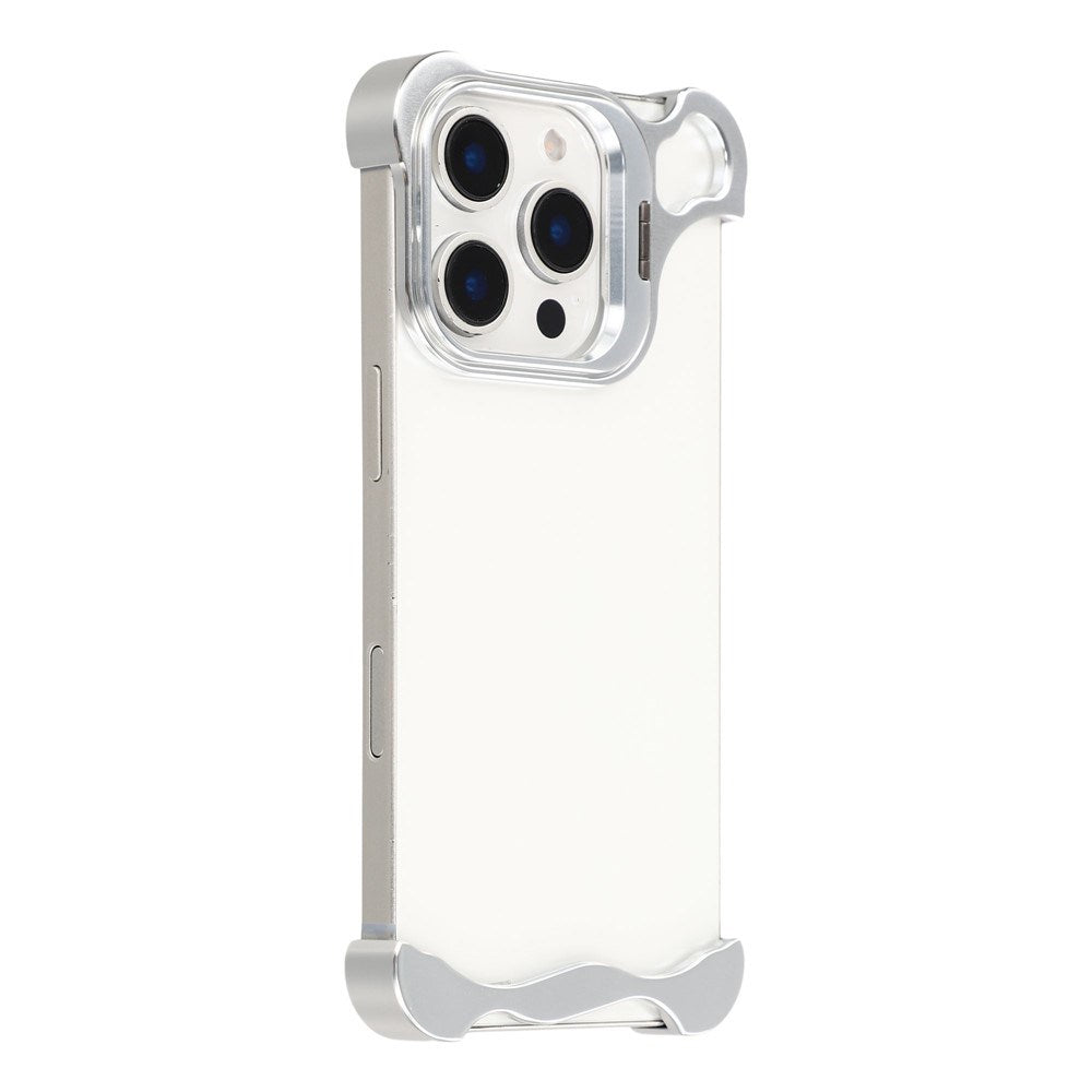 iPhone 16 Pro Todelt Metal Bumper Cover m. Ståfunktion & Linsebeskytter - Sølv