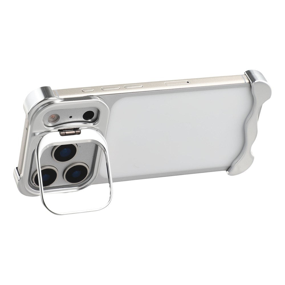 iPhone 17 Pro Todelt Metal Bumper Cover m. Ståfunktion & Linsebeskytter - Sølv
