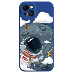 iPhone 14 Fleksibel Cover af Plastik m. Print - Astronaut På Månen / Blå