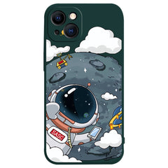 iPhone 14 Plus Fleksibel Cover af Plastik m. Print - Astronaut På Månen / Grøn