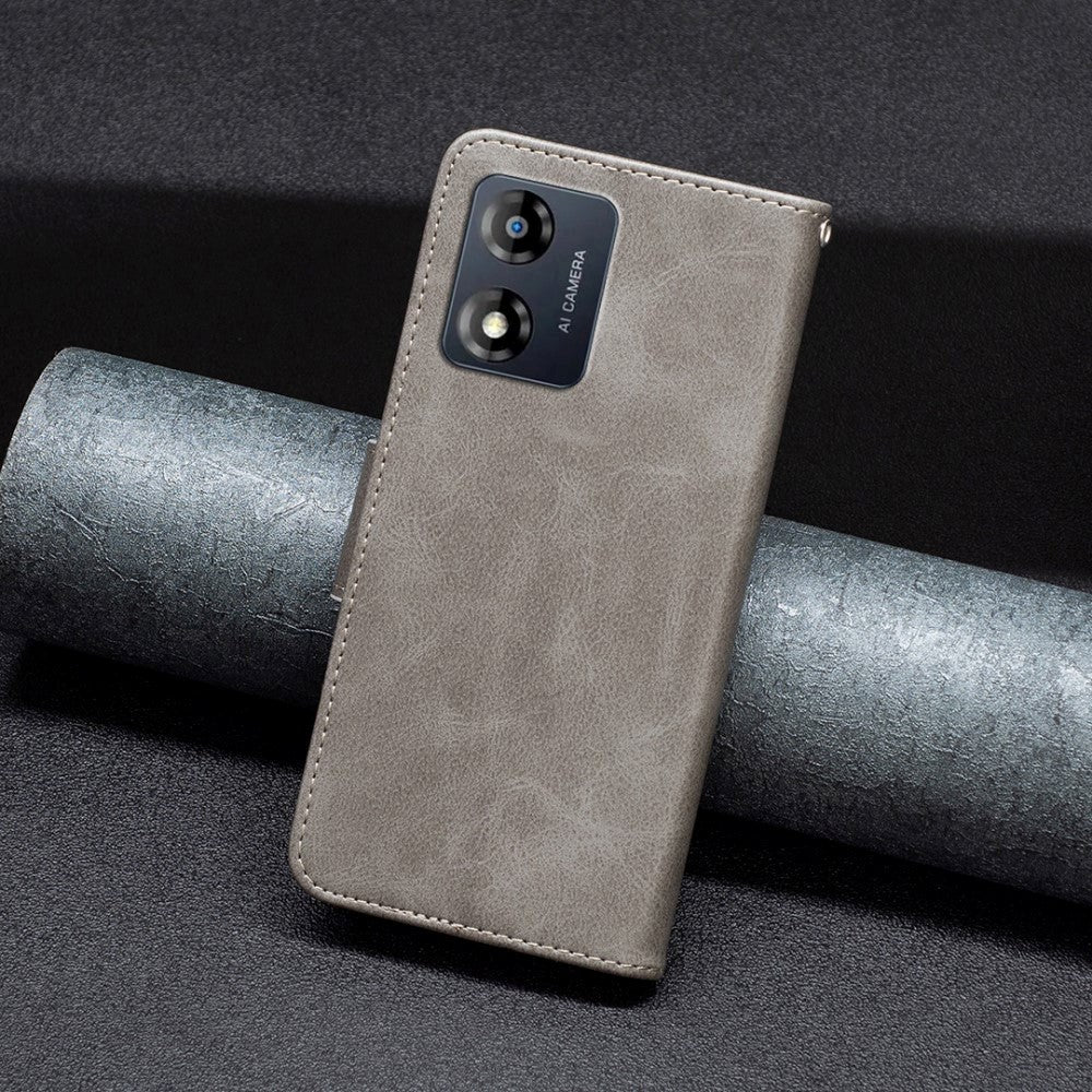 Motorola Moto E13 Læder Cover m. Pung og Strop - Grå