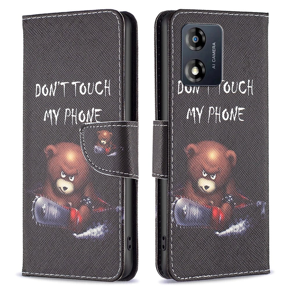 Motorola Moto E13 Læder Cover m. Pung & Print - "Don't Touch My Phone" Bjørn