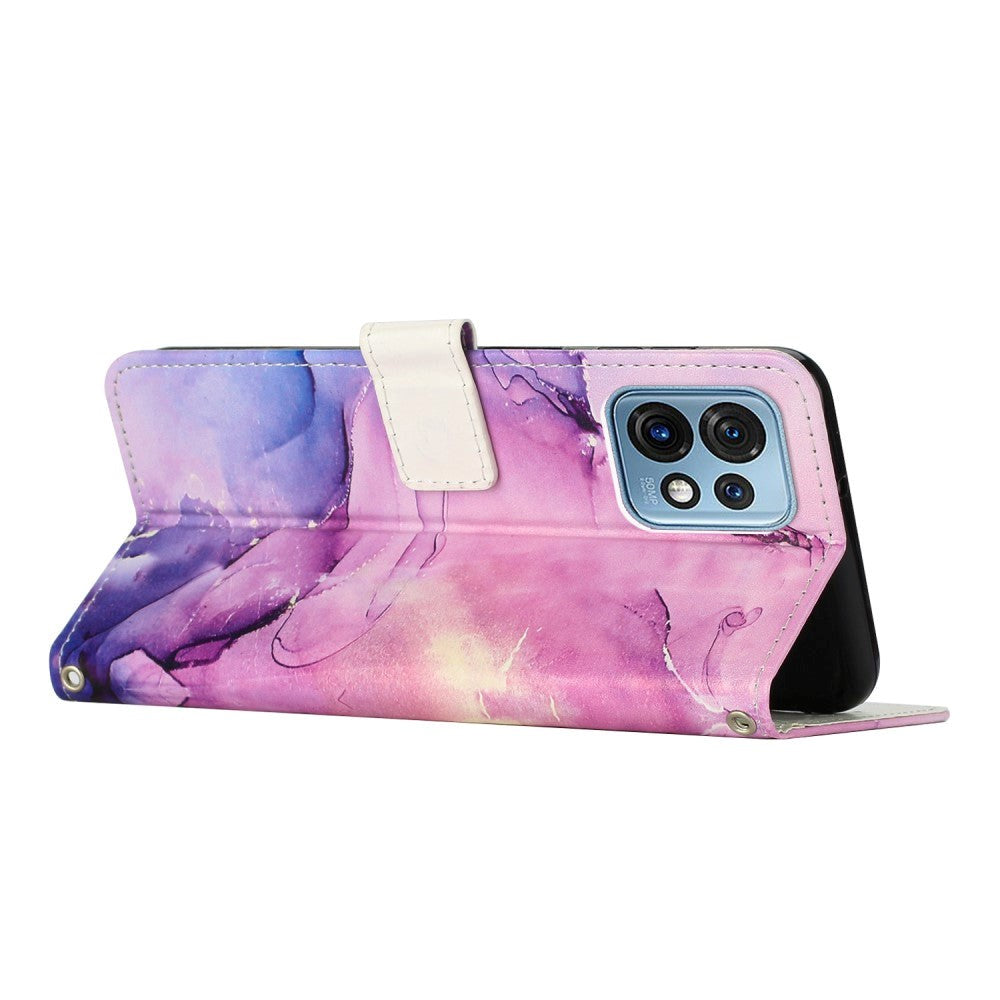 Motorola Edge 40 Pro Blødt Læder Cover m. Pung & Strop - Marmor - Lilla / Lyserød