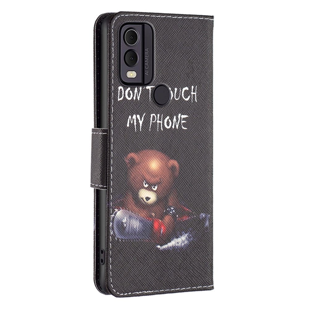 Nokia C22 Læder Cover m. Pung & Print - "Don't Touch My Phone" Bjørn