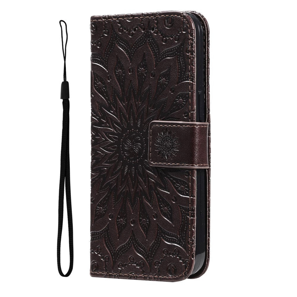 iPhone 15 Plus Læder Cover m. Pung og Strop - Mandala Blomst - Brun