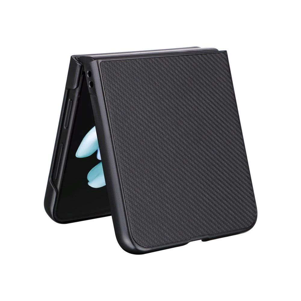Samsung Galaxy Z Flip5 (5G) Carbon Fiber Læderbetrukket Cover - Sort