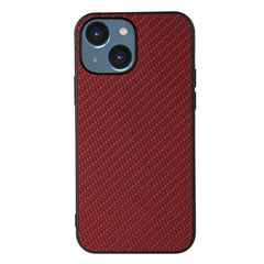 iPhone 15 Plastik Cover m. Carbon Tekstur - Rød
