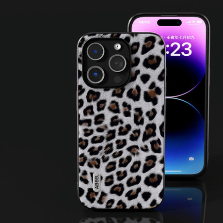 iPhone 15 Pro Max Fleksibelt Bagside Cover - Leopard Mønster - Sølv
