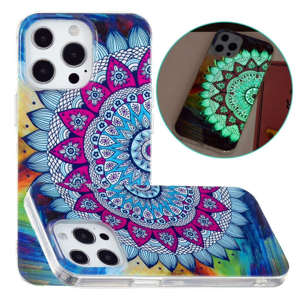 iPhone 15 Pro Selvlysende Fleksibelt Plastik Cover m. Print - Mandala Blomst