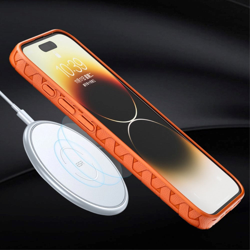 iPhone 15 Pro Fleksibelt Plastik Cover - Flettet Tekstur - Orange