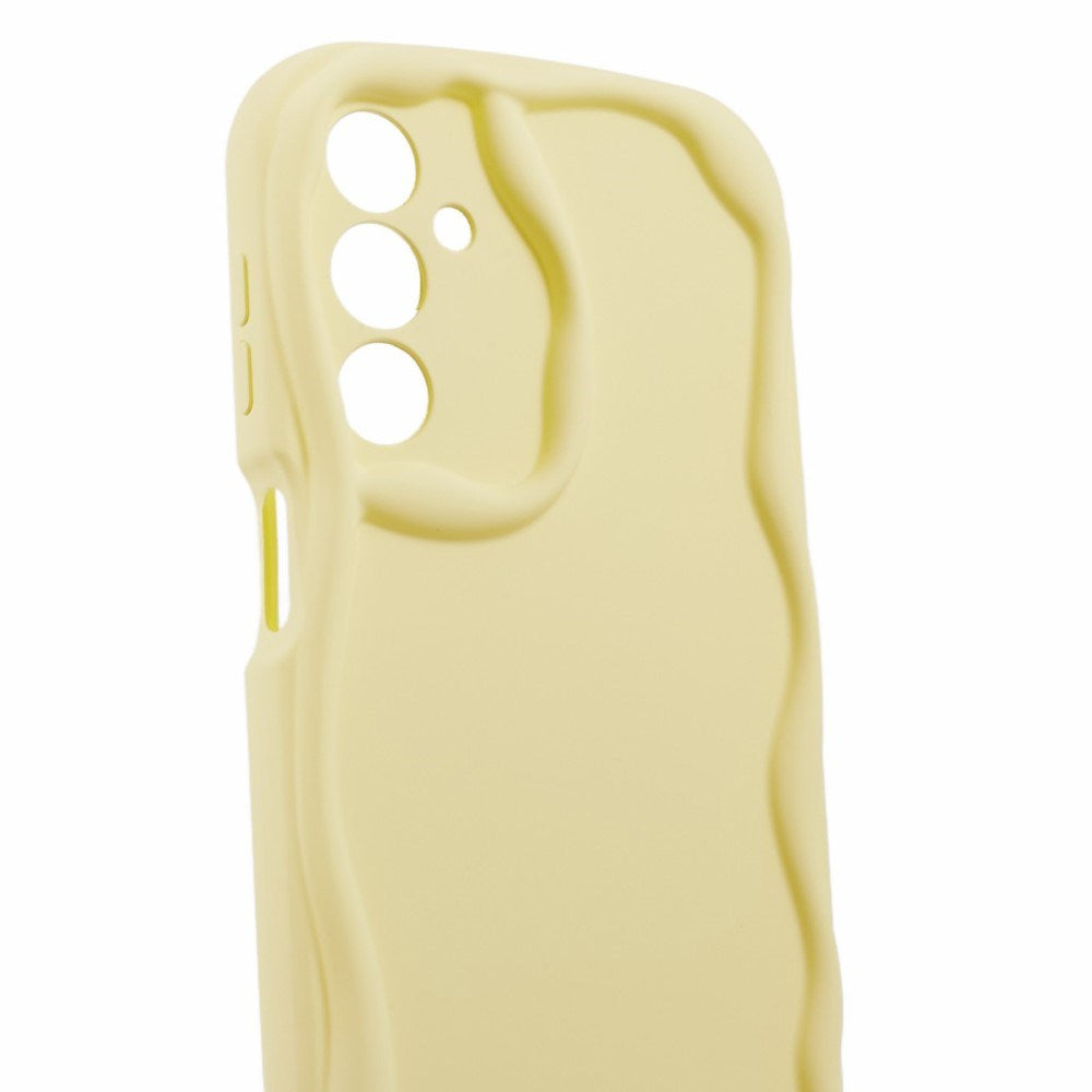EIDERWOOD Samsung Galaxy S23 FE Fleksibelt Plastik Cover m. Bølget Kanter - Gul