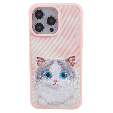 iPhone 15 Pro Hybrid Cover m. Dyremotiv & Brodering - Grå Kat