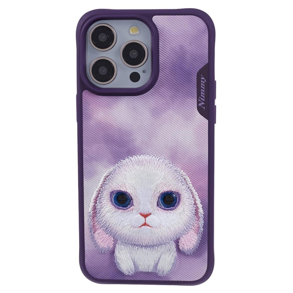 iPhone 15 Pro Hybrid Cover m. Dyremotiv & Brodering - Kanin