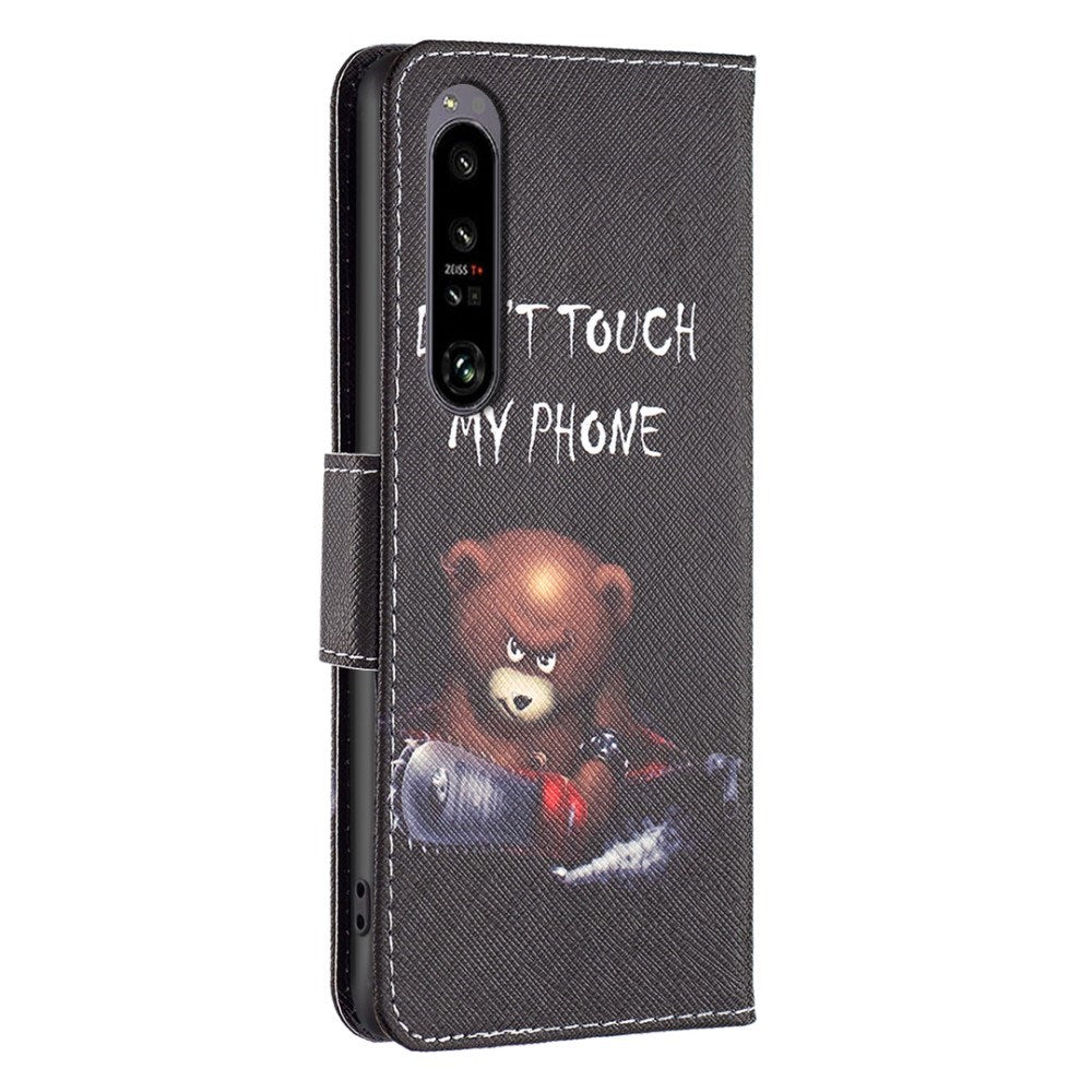EIDERWOOD Sony Xperia 1 VI Læder Cover m. Pung & Ståfunktion - "Don't Touch My Phone" - Bjørn