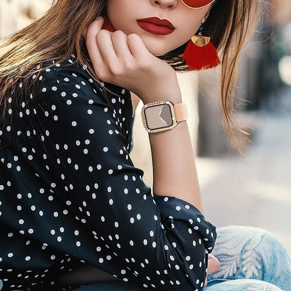 Apple Watch (44mm) Hårdt Plast Case m. Indbygget Skærmbeskyttelse - Rose Gold & Rhinsten