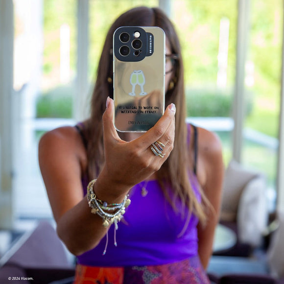 Case&Me - Emily in Paris iPhone 16 Pro Cover - Champagne Cheers