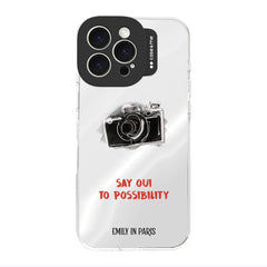Case&Me - Emily in Paris iPhone 16 Pro Max Cover - Silver Camera